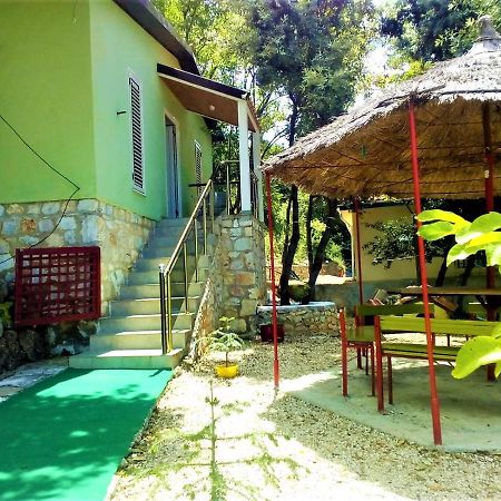Ramo'S Green Beachside Retreat - Cozy 2 Bedroom Home Vlorë Eksteriør bilde