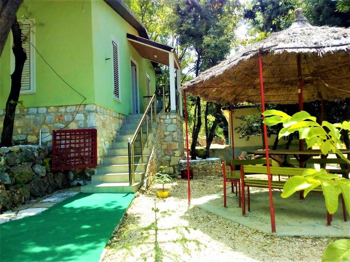 Ramo'S Green Beachside Retreat - Cozy 2 Bedroom Home Vlorë Eksteriør bilde