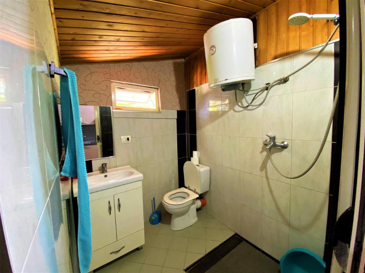 Ramo'S Green Beachside Retreat - Cozy 2 Bedroom Home Vlorë Eksteriør bilde